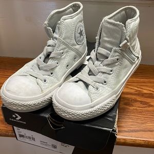 Adorable gently silver Side zip up converse